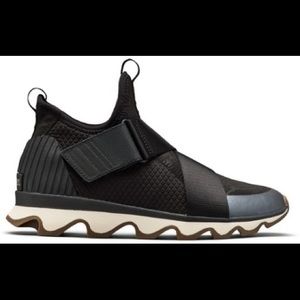 Black Sorel Kinetic Tennis Shoes 8.5